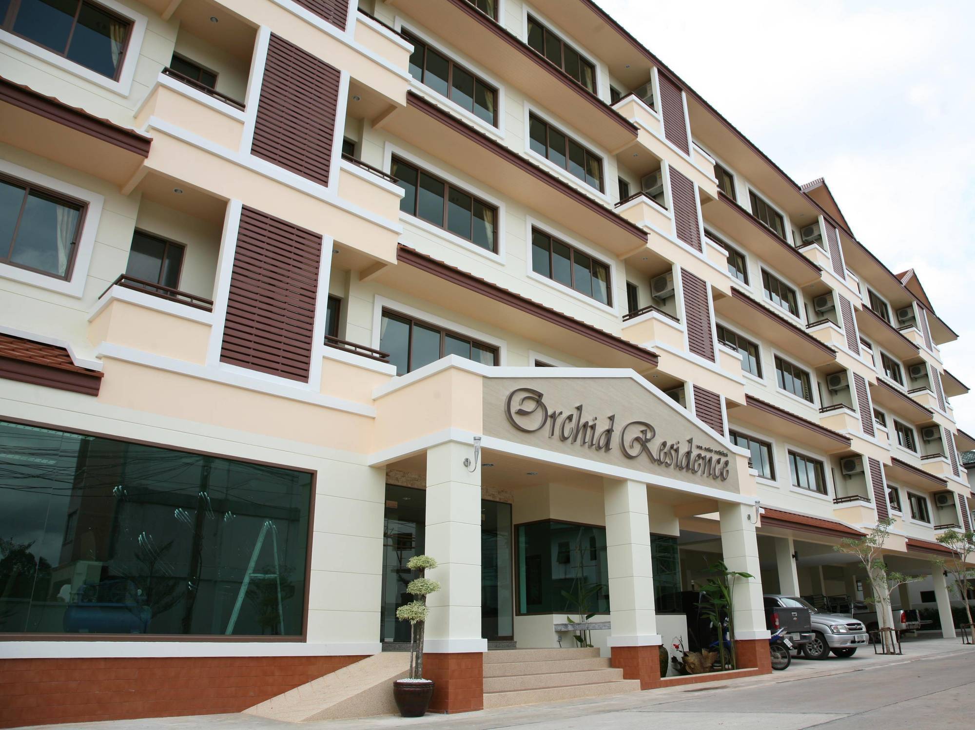 Orchid Suratthani Hotel 3*