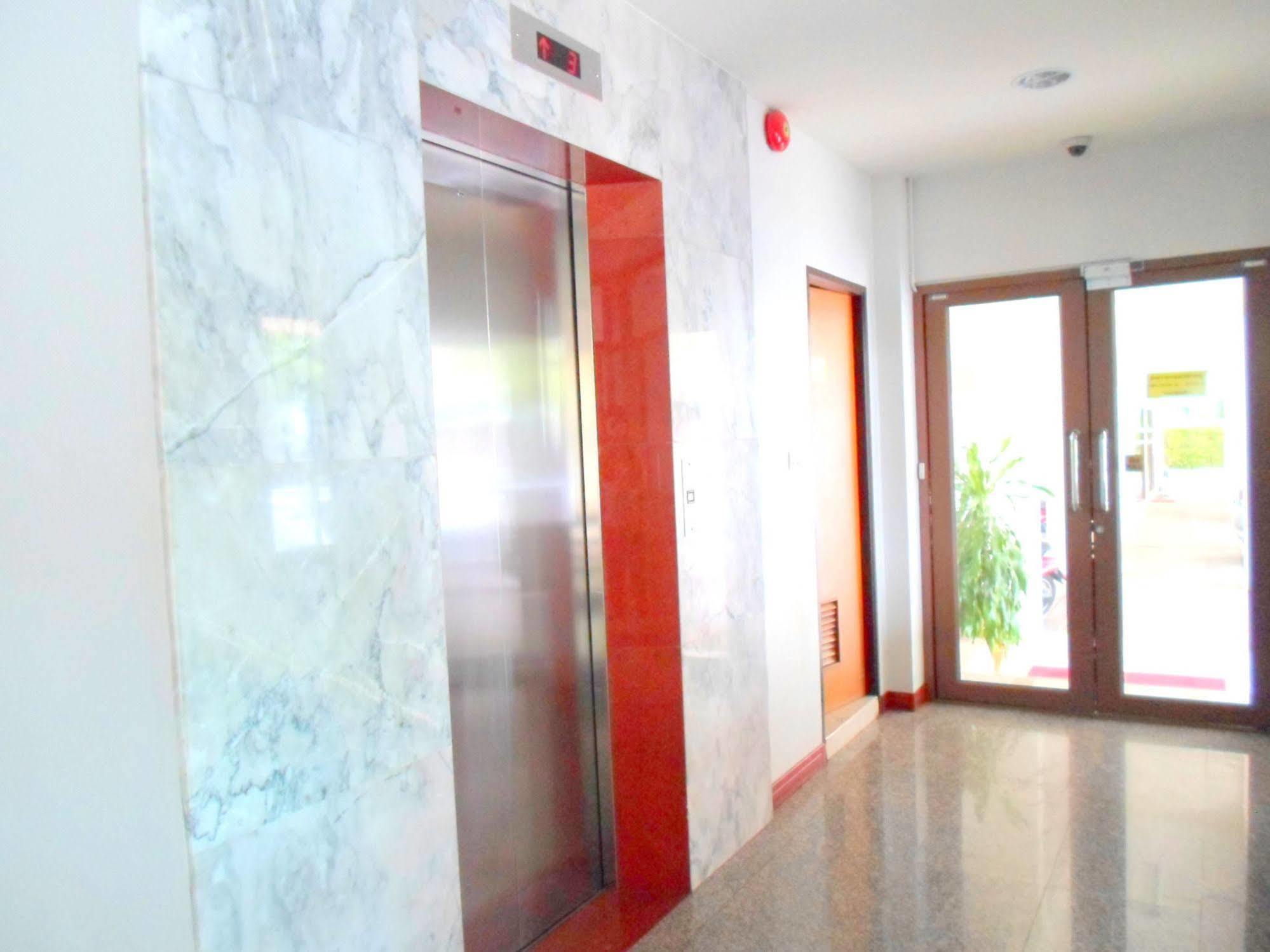 Hotel Orchid Suratthani 3*